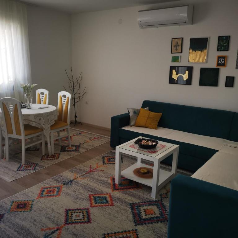 Apartman and rooms Dream House - Two-Bedroom Apartment - 1