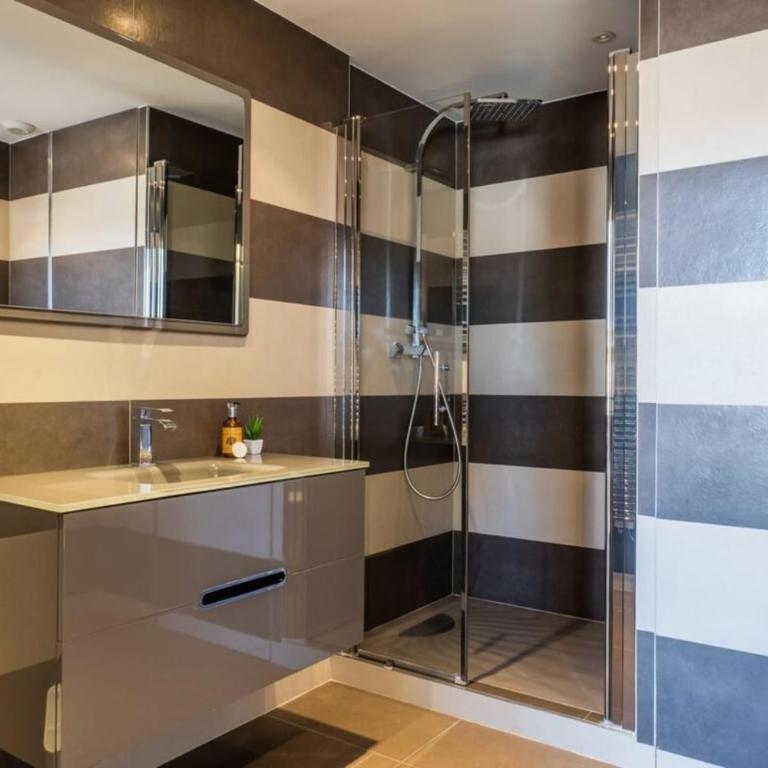 3 pièces rue dAntibes à deux pas du Palais des festivals - Appartement - 9