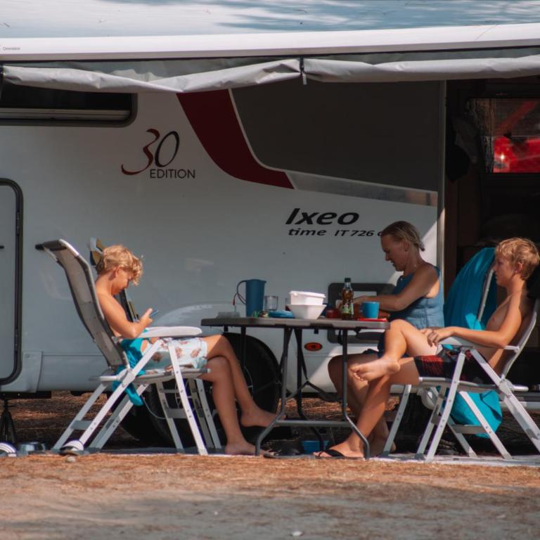 MCM Camping - Karavan - 7