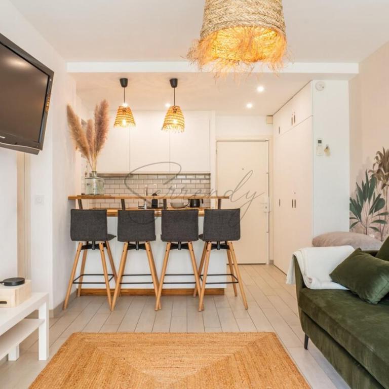 Cozy 1-Br Apartment heart of Palm Beach district - Apartment - 13