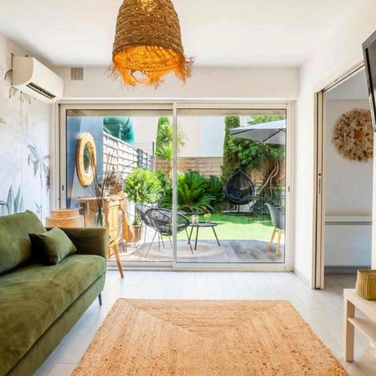 Cozy 1-Br Apartment heart of Palm Beach district - Apartment - 14