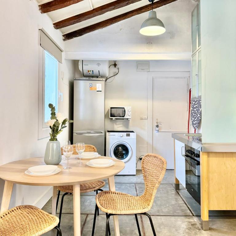 Tirso de Molina IV - Estudio en el Centro - One-Bedroom Apartment - 10