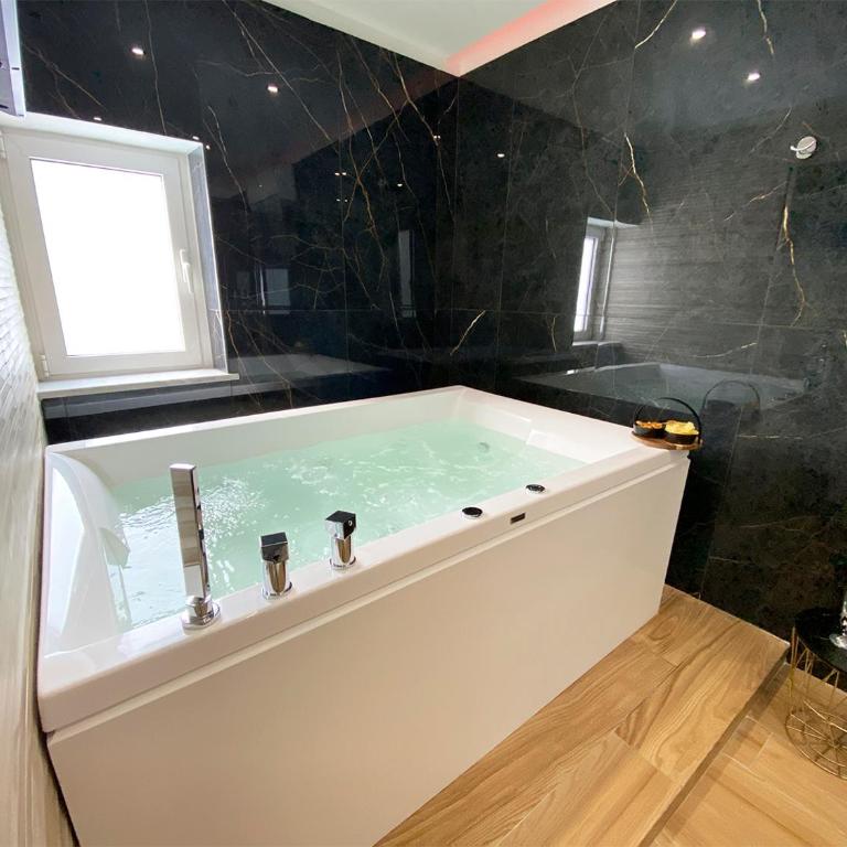 Dimora Sicula Relais - Palermo - Suite with Balcony - 7