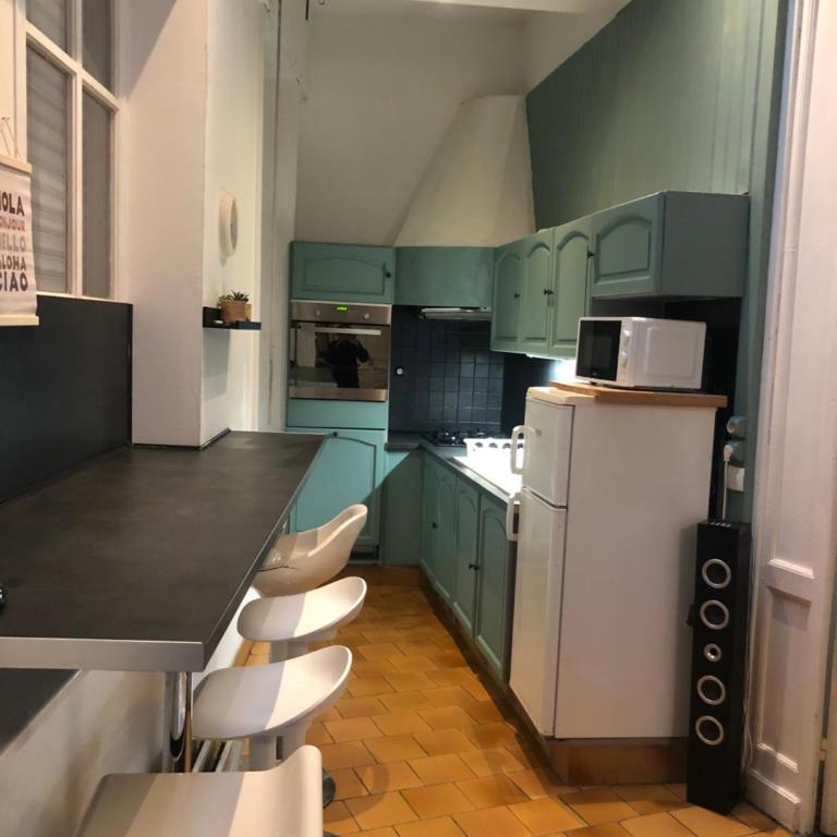 Hyper Centre LILLE appt. 6 personnes confortable pour famille ou amis - One-Bedroom Apartment - 2
