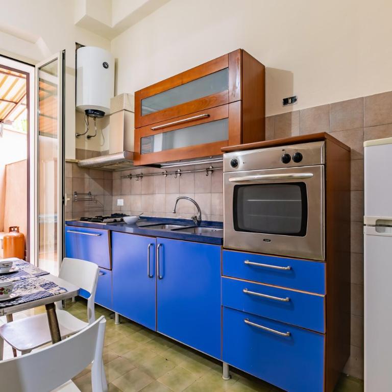 GuestHost - Teatro Massimo Roomy Flat with Covered Terrace - Appartamento con 2 Camere da Letto - 2