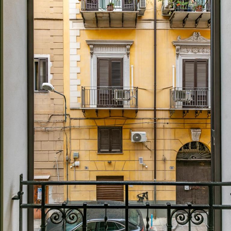 GuestHost - Teatro Massimo Roomy Flat with Covered Terrace - Appartamento con 2 Camere da Letto - 13