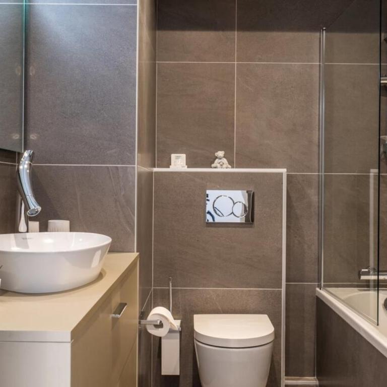 3-Room Luxury Apartment with Pool and Sea View Steps from the Beach - Appartamento - 2