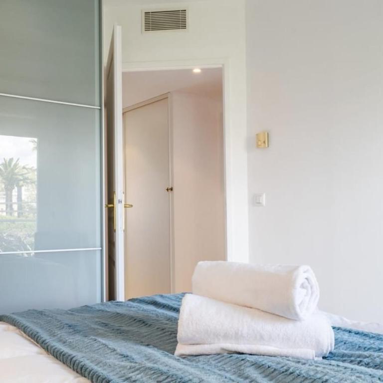 3-Room Luxury Apartment with Pool and Sea View Steps from the Beach - Appartamento - 9