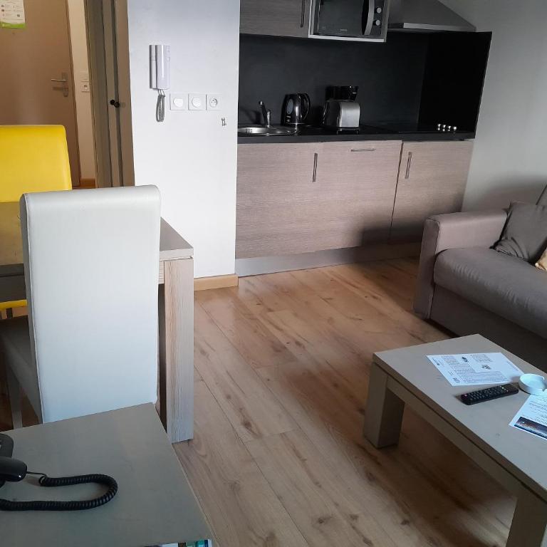 Lagrange Vacances Les Patios Eugénie - Studio (2 Adultes) - 4