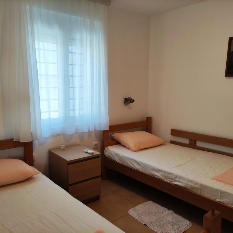 Family Seaside Holm Oak Villa with Private Rocky Beach - Villa - Beach Front - 27
