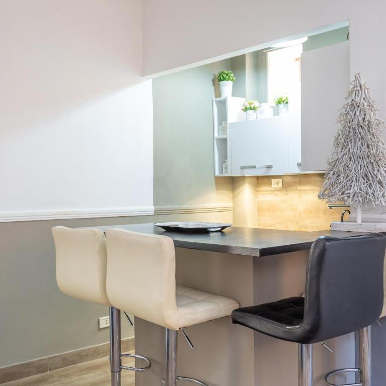 Central Charm near Piazza Navona - Cozy Loft for 2 - Monolocale - 17
