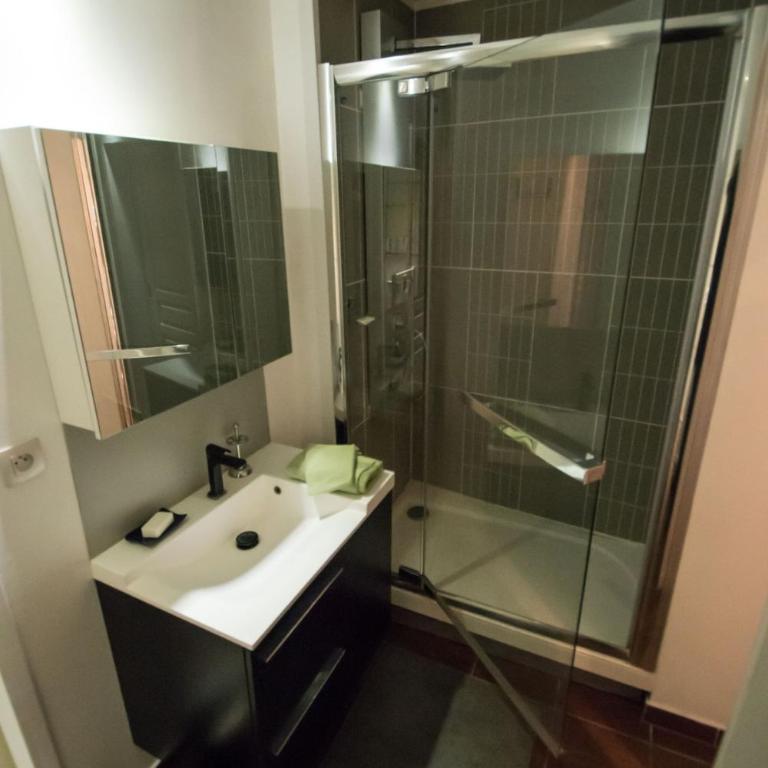 Montmartre - Ruisseau - magnifique appartement artistique - Appartement Supérieur - 19