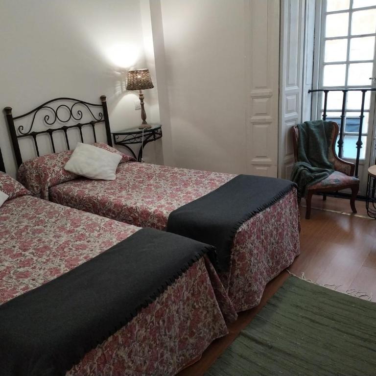 Alojamiento Oviedo 1 - Habitación Doble con baño compartido - 2 camas - 9