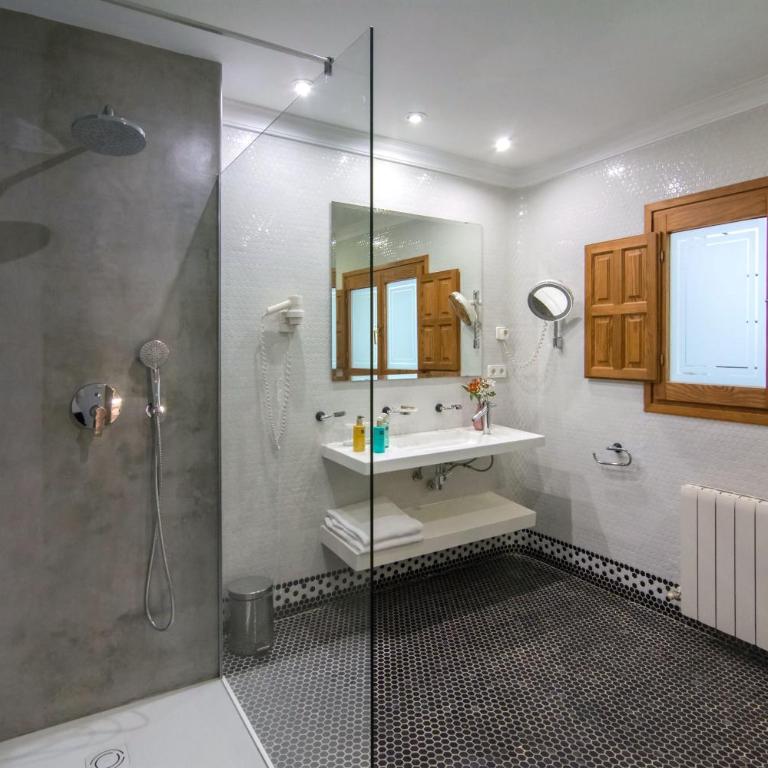 Hotel Nou Romà - Habitación Doble Superior - 11