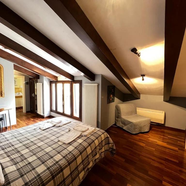 Margherita Apartment w/ terrace - One-Bedroom Apartment - 1