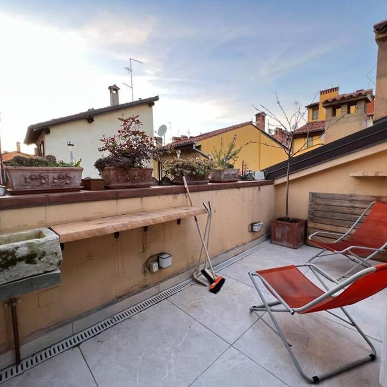 Margherita Apartment w/ terrace - One-Bedroom Apartment - 18