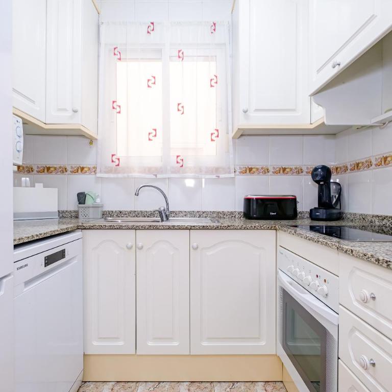 Home&Holiday Goleta with parking-option - Apartamento de 2 dormitorios - 12
