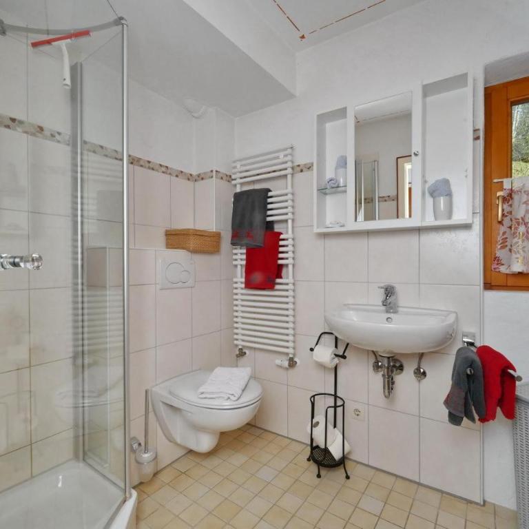 Gästehaus Landgraf - Apartment mit 1 Schlafzimmer und Balkon - 9