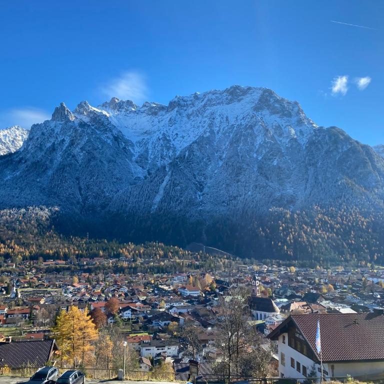 Haus Heimatfrieden Mittenwald - Appartamento con Vista Montagna - 10