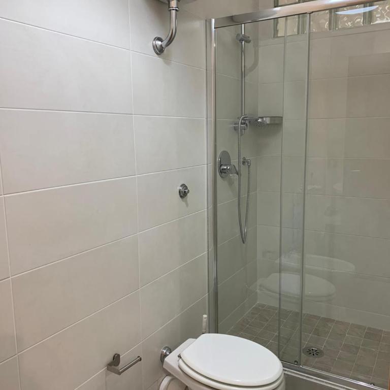 Tre camere al centro di Napoli - Camera Matrimoniale con Bagno Privato Esterno - 13