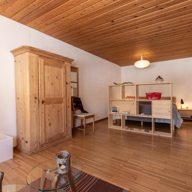 Chasa Curasch - Apartment mit 1 Schlafzimmer - 11
