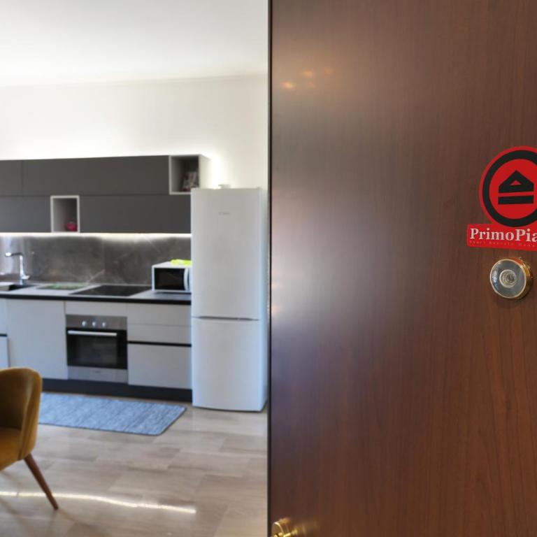 PrimoPiano - Novara - Appartamento con 2 Camere da Letto - 61