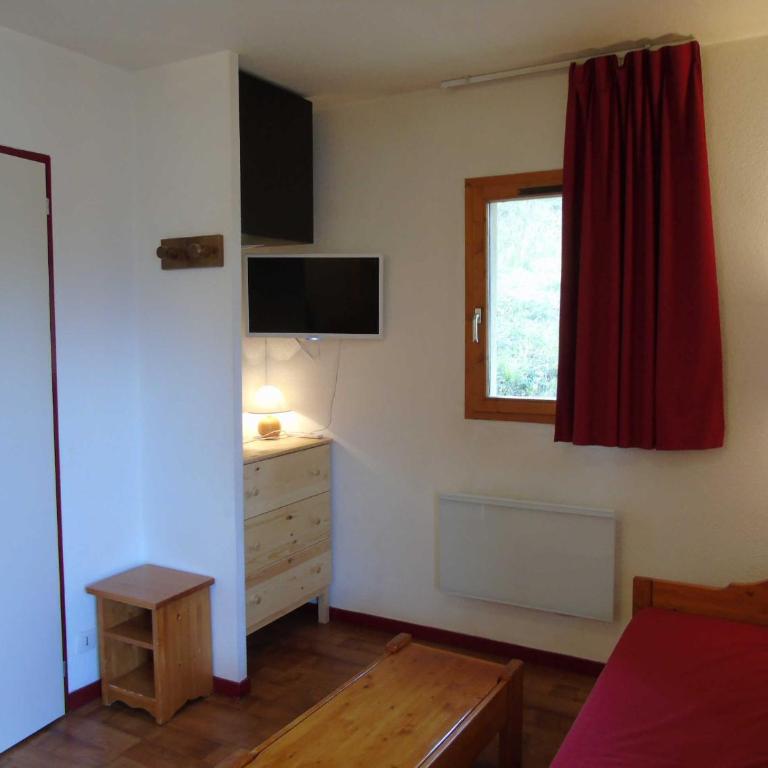Charmant 2 pièces à Valfréjus, balcon ouest, proche télésièges et commerces, idéal 4 personnes - FR-1-561-6 - Apartment - 7