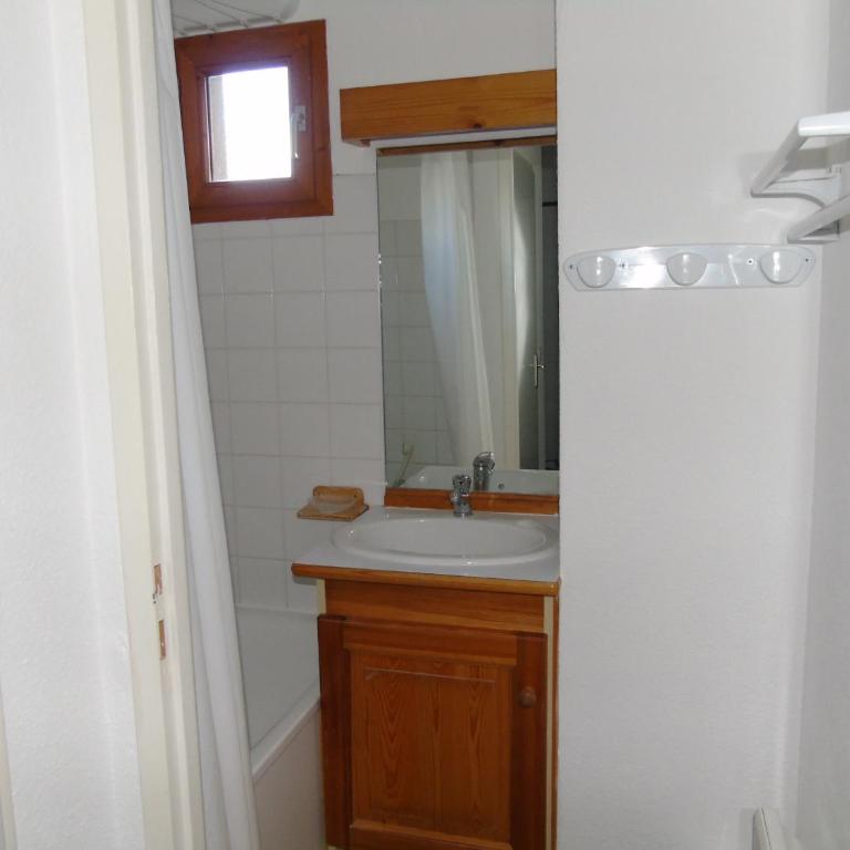 Appartement cosy 2 P+Cabine pour 6, proche pistes et commerces, vue Parc Vanoise - FR-1-561-48 - Apartment (6 Erwachsene) - 9