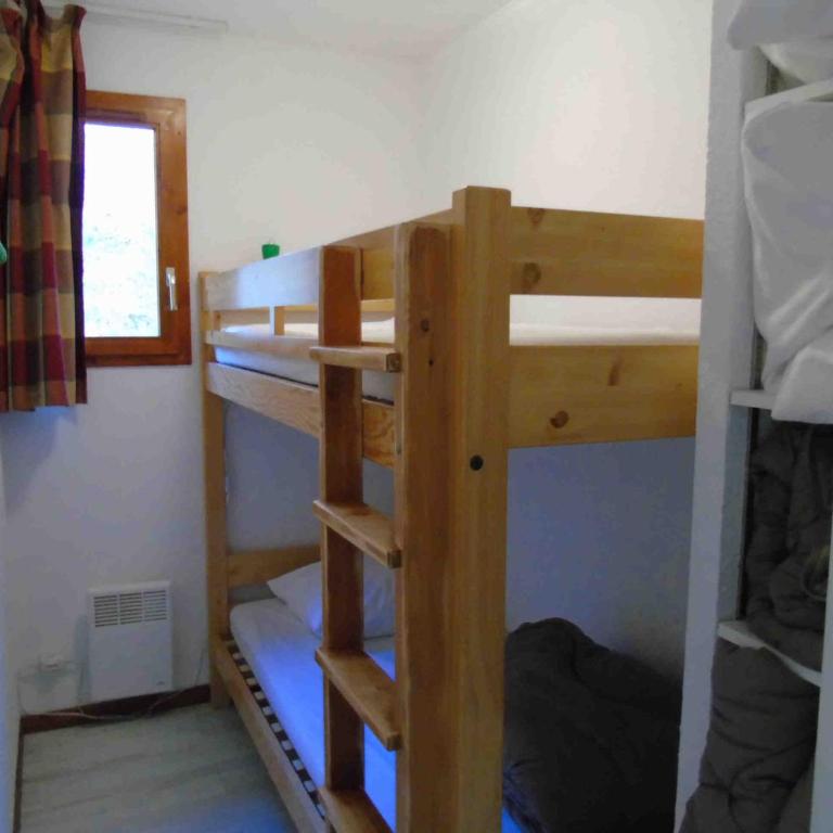 Appartement cosy à Valfréjus, 200m des pistes, balcon ouest, 6 pers, cuisine équipée, draps inclus - FR-1-561-23 - Apartment (6 Erwachsene) - 11