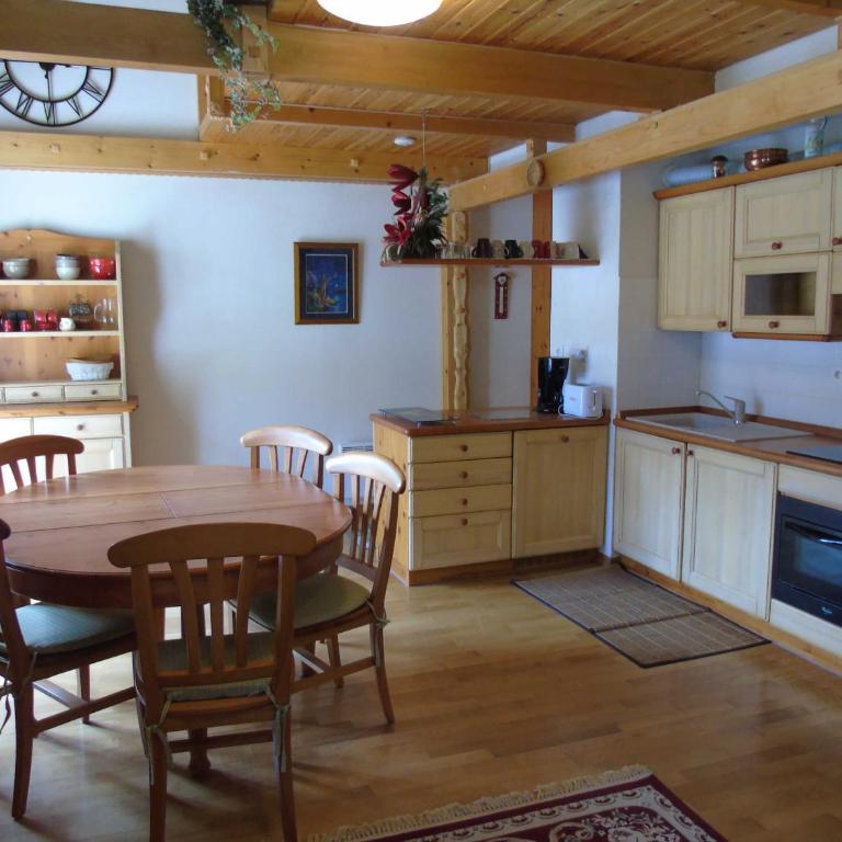 Appartement spacieux 4 pièces avec mezzanine, 200m des remontées mécaniques, WIFI inclus - FR-1-561-30 - Apartment (8 Erwachsene) - 9