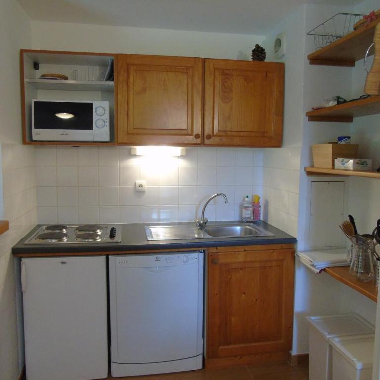 Appartement cosy 2 pièces avec terrasse, proche télésièges et commerces, idéal pour 6 personnes! - FR-1-561-78 - Apartment (6 Erwachsene) - 8