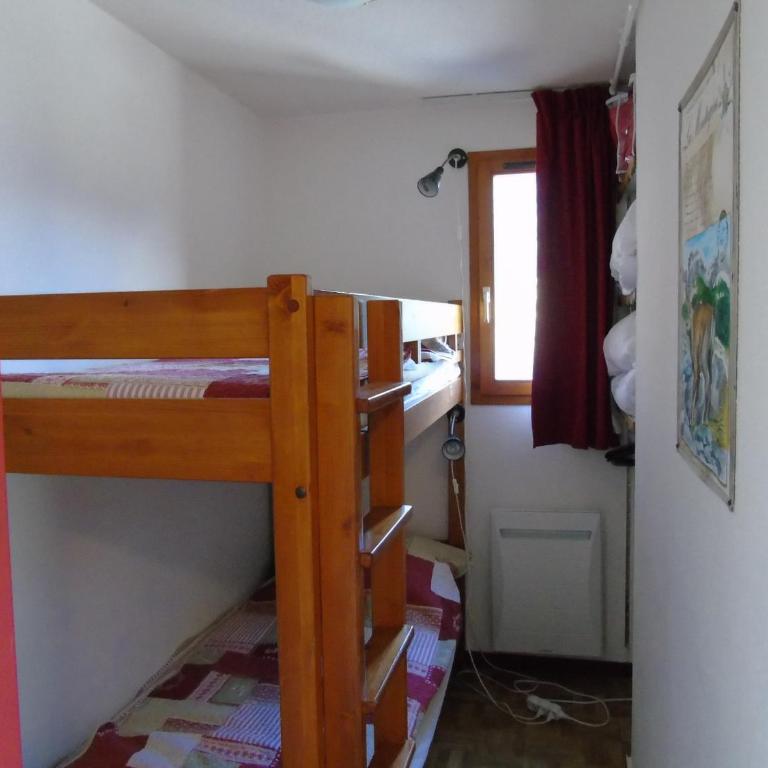 Appartement cosy 2 pièces + cabine, 6 pers., proche télésièges, commerces, avec balcon et équipement complet - FR-1-561-28 - Apartment (6 Erwachsene) - 8