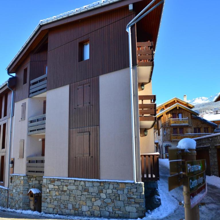 Appartement Charmant pour 5 Pers. à Montchavin, 2 Balcons, Proche Pistes, Parking Gratuit - FR-1-329-81 - Appartamento - 4