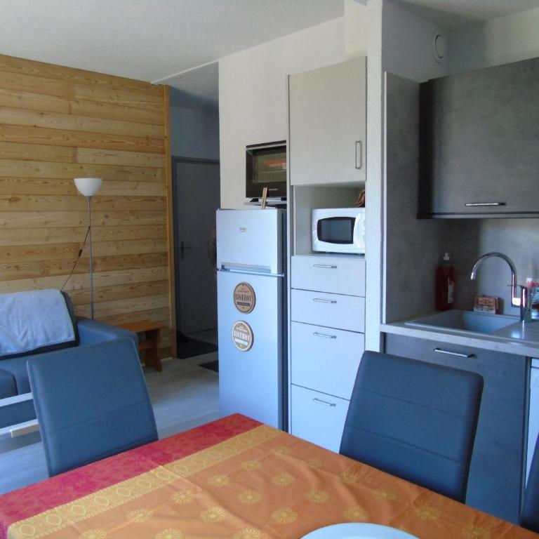 Appartement 3 pièces, proche télésiège, équipements modernes - FR-1-561-110 - Apartamento - 9
