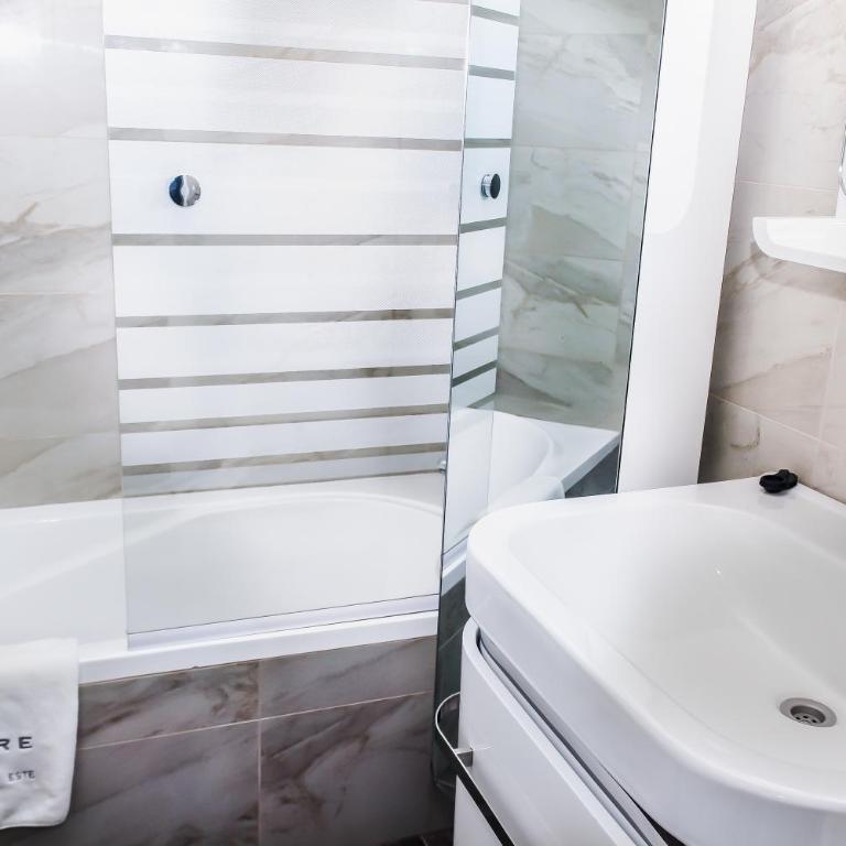 Azure Towers - Apartamento de 1 dormitorio - 41