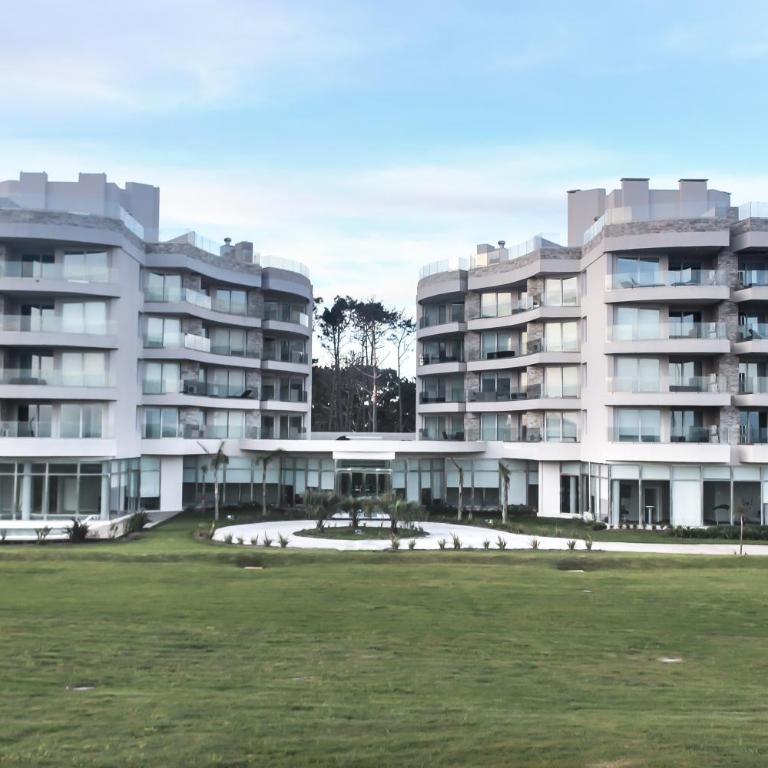 Azure Towers - Apartamento de 1 dormitorio - 12