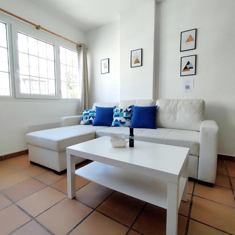 Apartamentos Arttyco con parking y WiFi by SURYNIEVE - Apartment mit 1 Schlafzimmer - 1