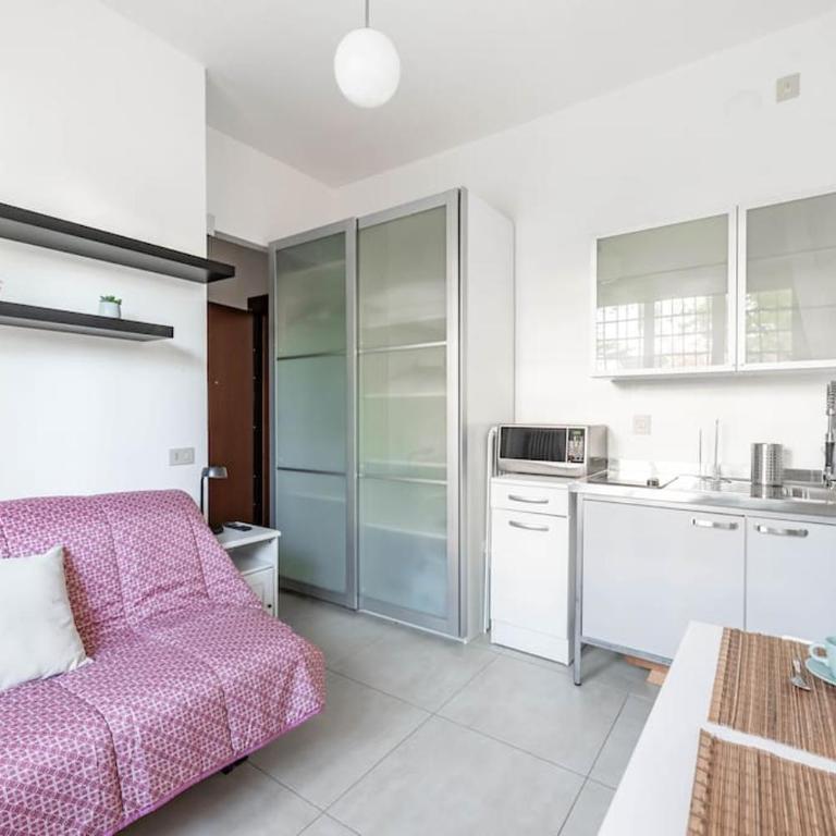 enJoy Home - Piccolo monolocale zona Ospedale - Appartamento con 1 Camera da Letto - 1