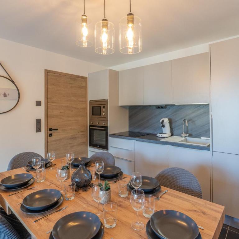 Appartement spacieux proche des pistes avec garage et wifi à Courchevel 1650 - FR-1-563-112 - Apartment - 14