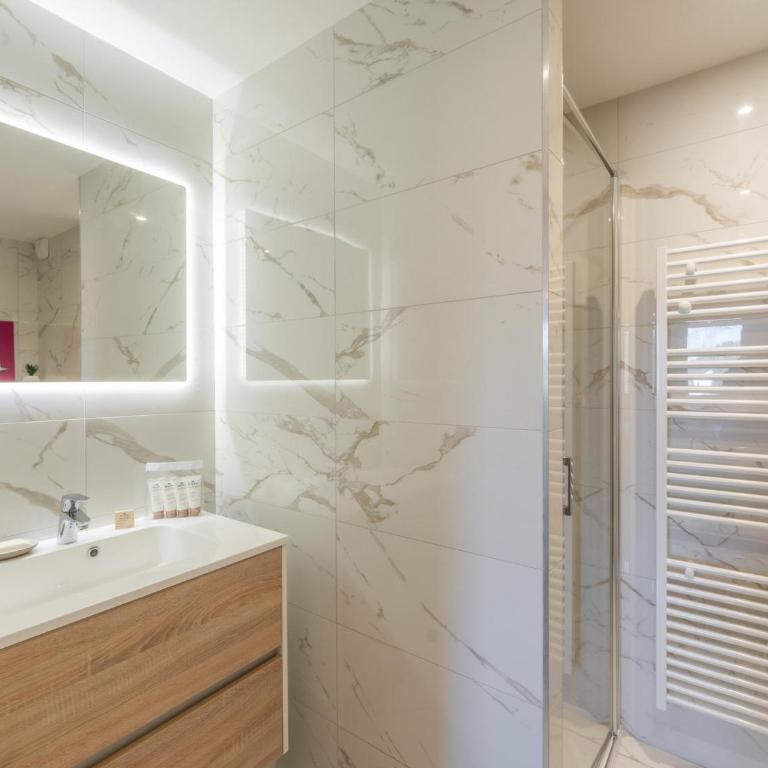 Bel appartement familial avec retour skis aux pieds et parking à Courchevel 1650 - FR-1-563-127 - Apartamento - 11