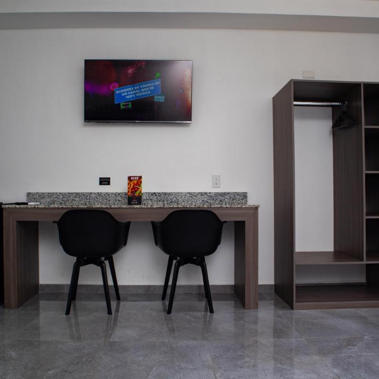 Hotel y Villas Costa del Sol - Double Room with Two Double Beds - 7