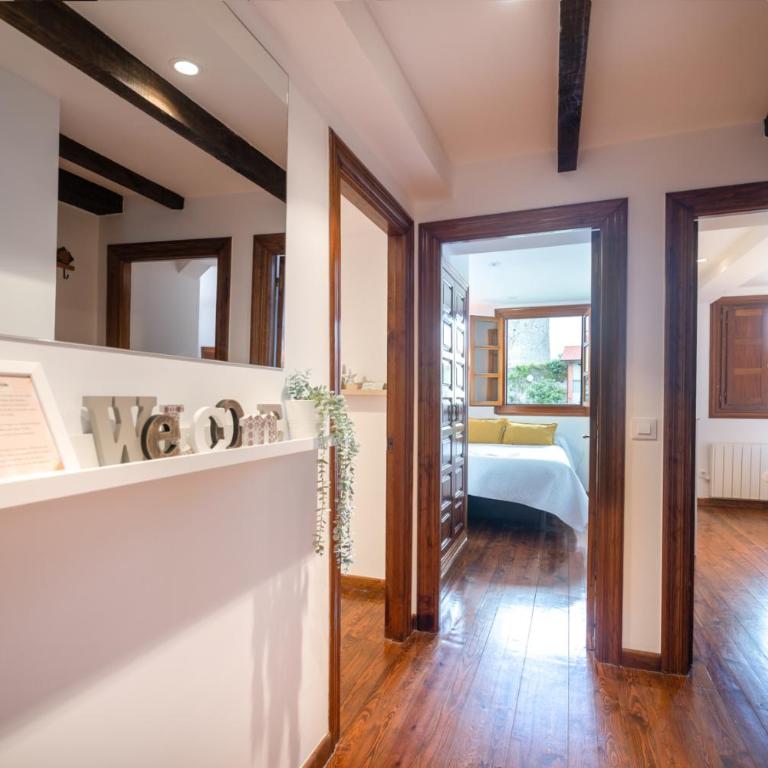 Apartamento histórico en el centro de Llanes, a 2 min a pie de la playa - Two-Bedroom Apartment - 17