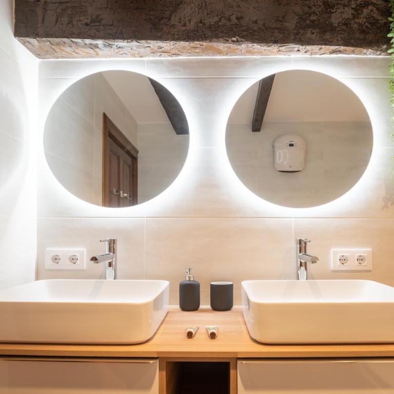 Apartamento histórico en el centro de Llanes, a 2 min a pie de la playa - Two-Bedroom Apartment - 21