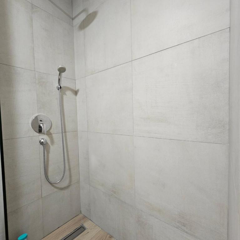 Sunset Pines Apt, Villa Mont - One-Bedroom Apartment - 15