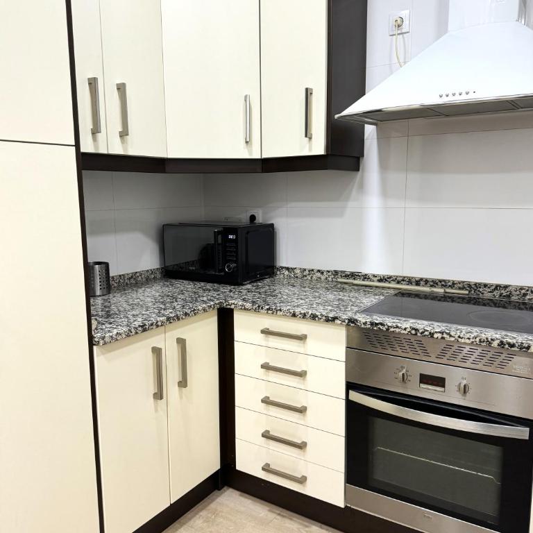 Lujoso Apartamento en Chamberí by beBalmy - Apartamento de 3 dormitorios - 28