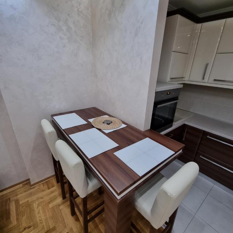 Bulevar Delux Apartman - Apartman sa 2 Spavaće Sobe - 4