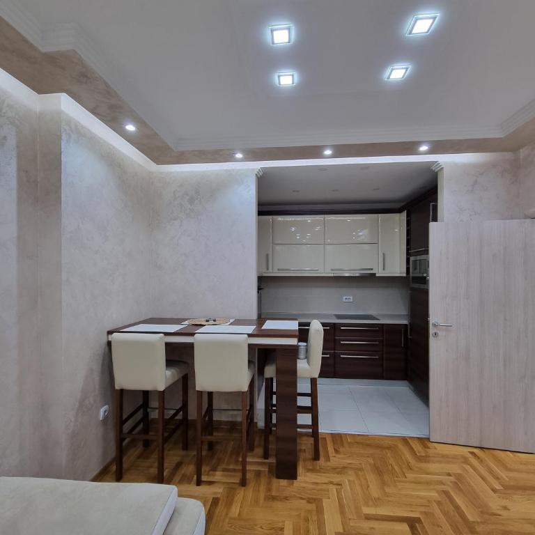 Bulevar Delux Apartman - Apartman sa 2 Spavaće Sobe - 5