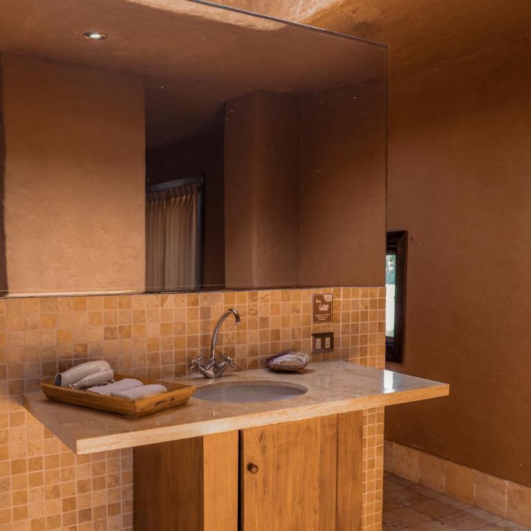 DE SOL Y BARRO Moche Trujillo - Habitación Cuádruple con terraza - 6