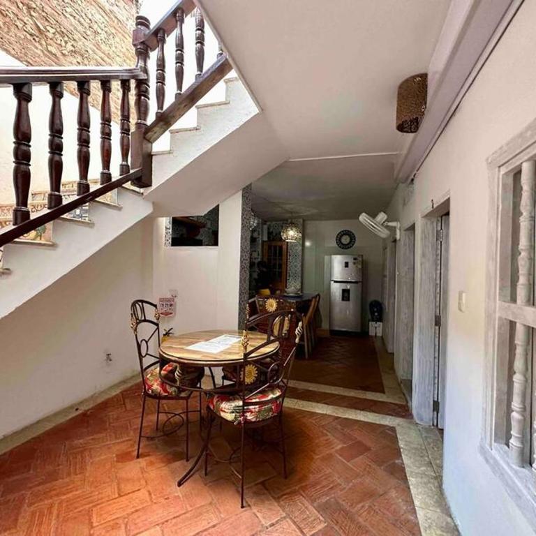 Gorgeous 8 BR House w/ Pool in the Old City - Eight-Bedroom House - 12