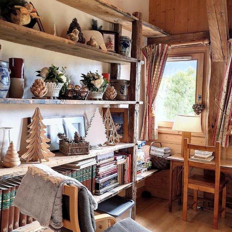 Chalet rénové 3 étoiles, 14 pers, vue Mont Blanc, Wifi - Chalet 3 Chambres - 11